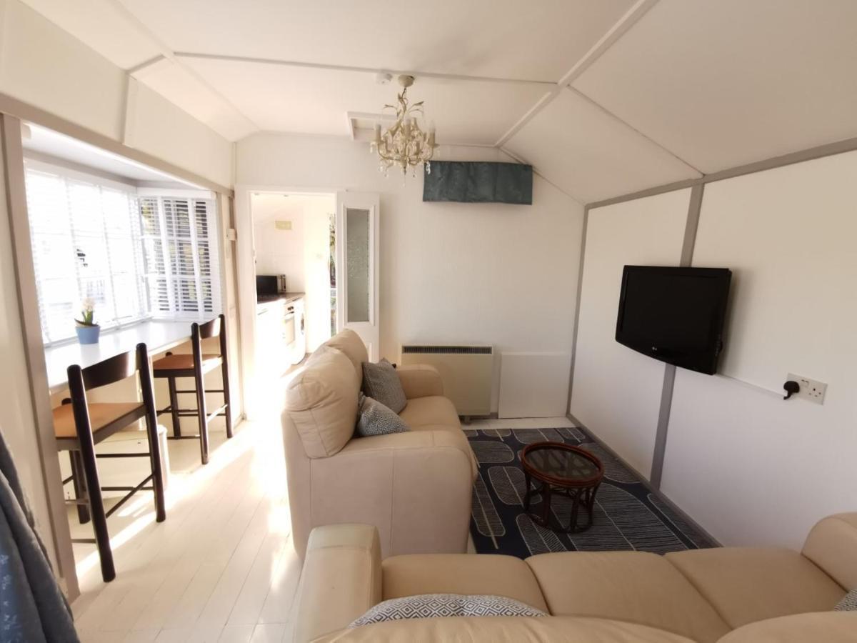 Hollydene Lodge 위트스터블 외부 사진