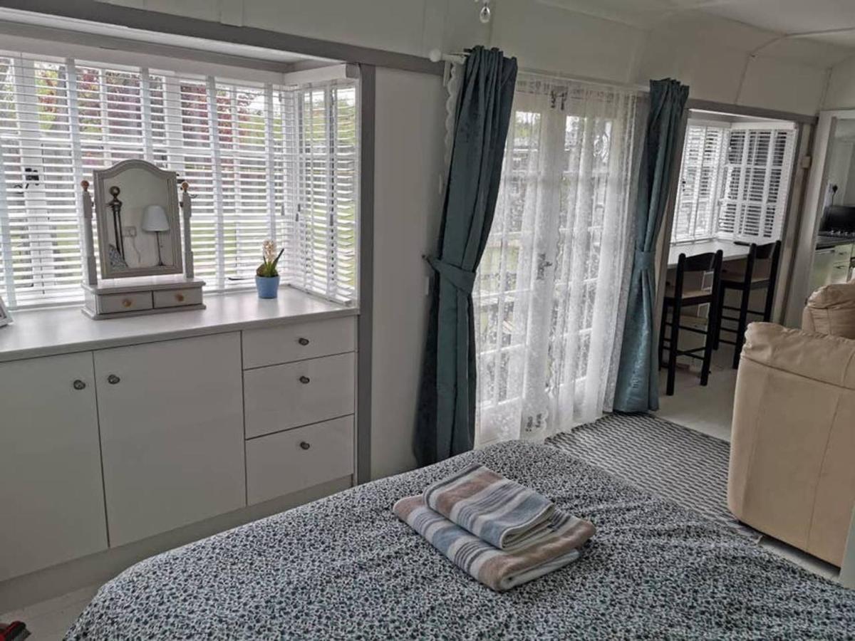 Hollydene Lodge 위트스터블 외부 사진